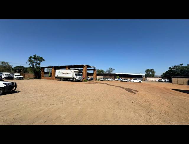 3,640M² WAREHOUSE TO LET IN HERMANSTAD